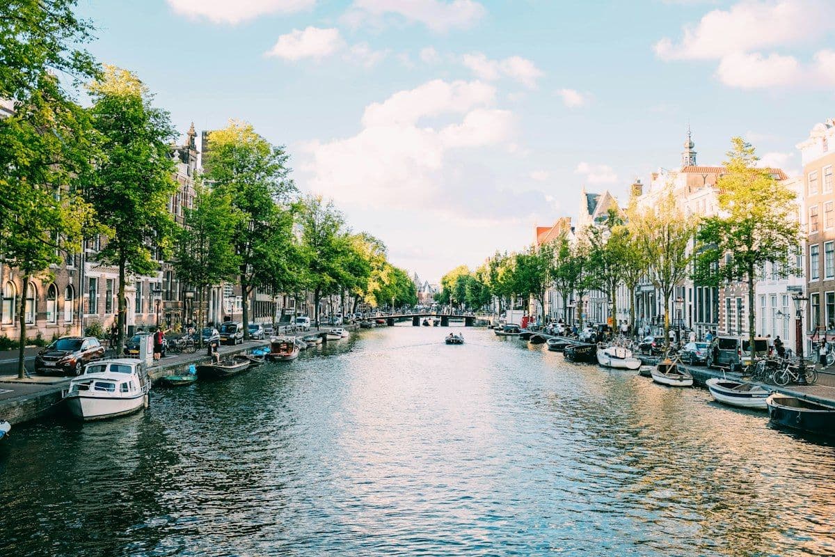 Amsterdam Historic Canal Houses and Evening Cruise - Amsterdam Brussels Paris Tour
